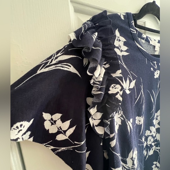 NWT- Stella & Ginger short puffy sleeves, round neck in size 1X. - Picture 2 of 4